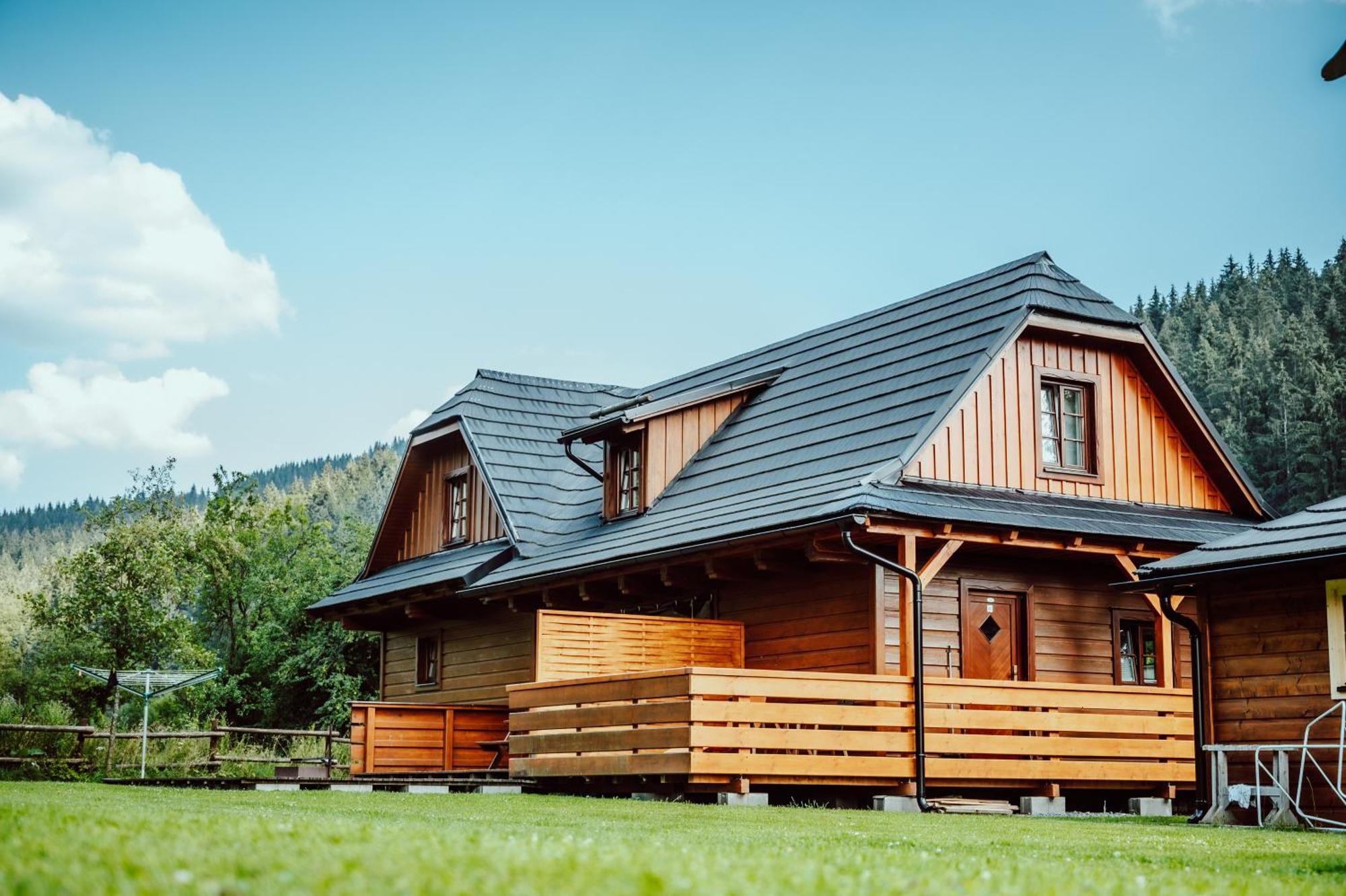 Valassky Dvur Velké Karlovice Exterior foto