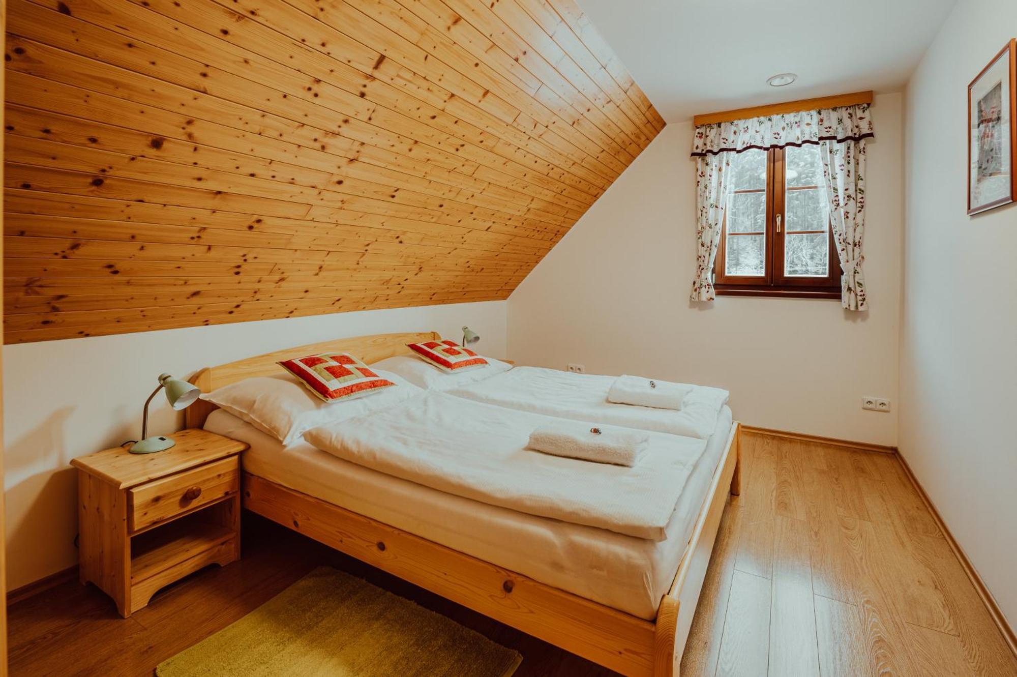 Valassky Dvur Velké Karlovice Exterior foto