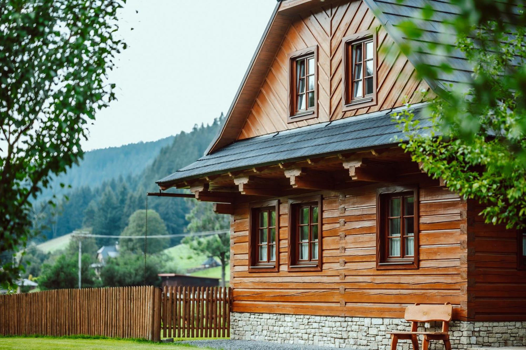 Valassky Dvur Velké Karlovice Exterior foto
